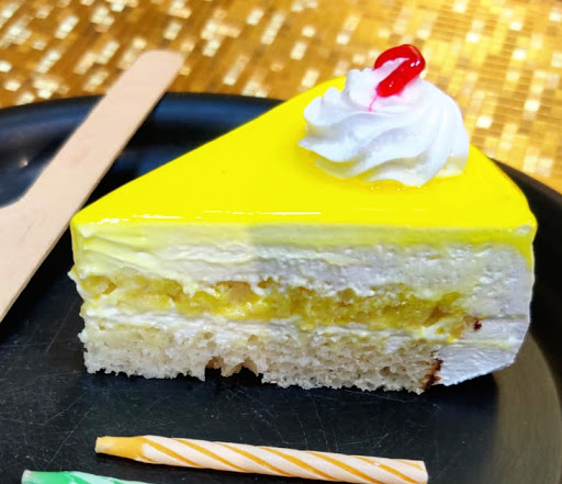 Pineapple Cake 1Pc